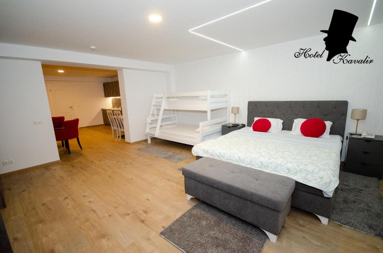 Hotel Kavalir Zepce Екстериор снимка